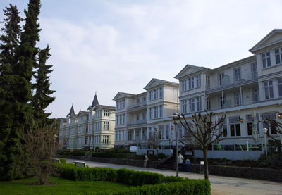 Eines der Hotels in Zinnowitz
